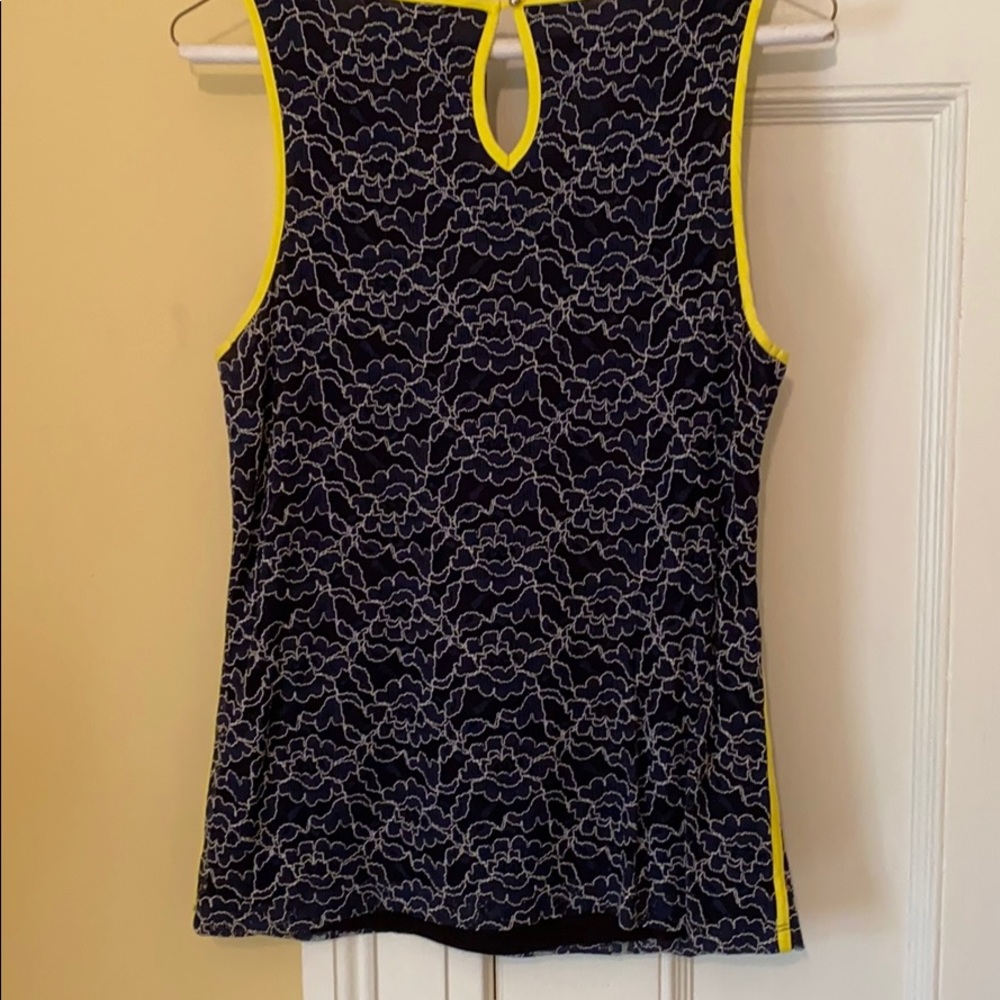 Banana Republic Top - Picture 6 of 8